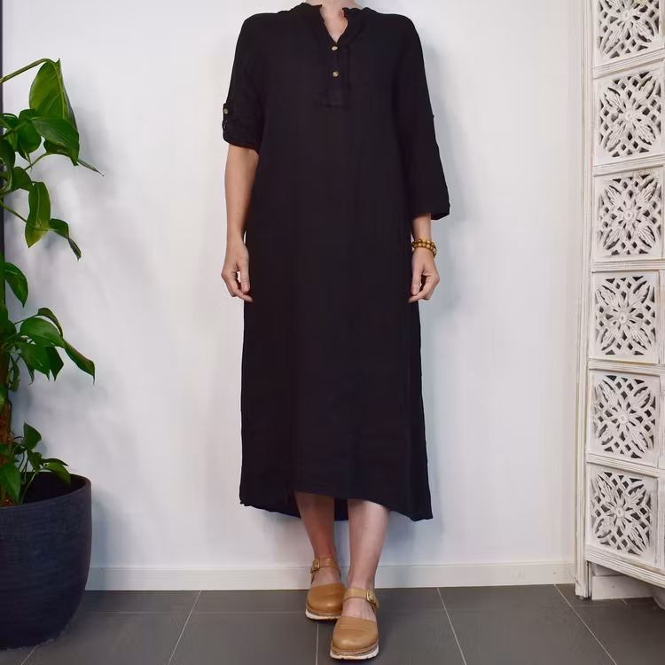 Linneklänning Camelia SVART - Marta du Chateau