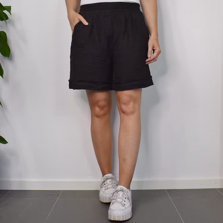 Linneshorts Sophia SVART - Marta du Chateau