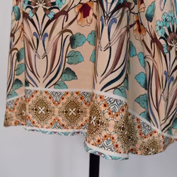 Blus Unnur Blommig BEIGE - Marta du Chateau