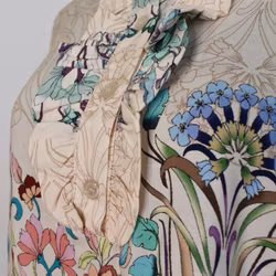 Blus Unnur Blommig BEIGE - Marta du Chateau