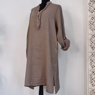 Kort Linneklänning med Krås TAUPE