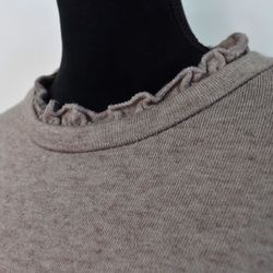 Tröja Volang TAUPE