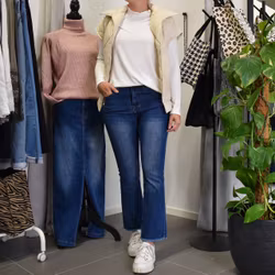 Jeans Flare med Fransar MÖRK BLÅ - 3D Denim