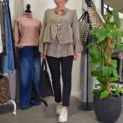Linneskjorta med spets TAUPE