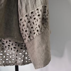 Linneskjorta med spets TAUPE