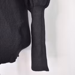 Stickad Polotröja Med Puffärm SVART