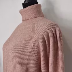 Stickad Polotröja Med Puffärm ROSE