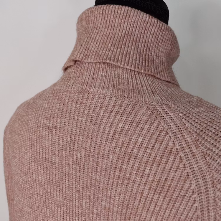 Stickad Polotröja Med Puffärm ROSE