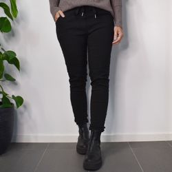 Stretchig Byxa SVART