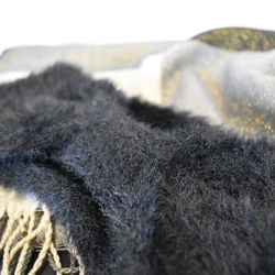 Pannband Fluffigt SVART