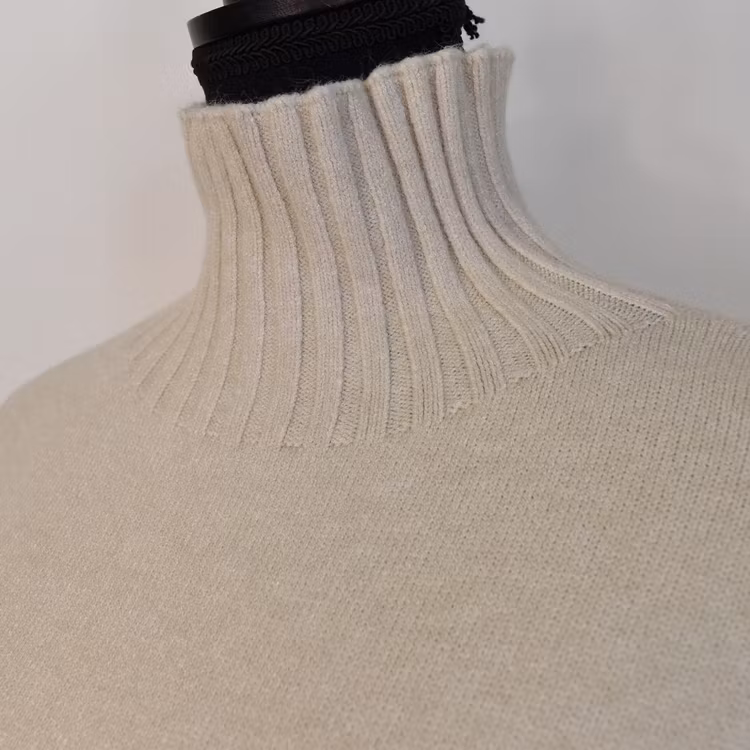 Finstickad Klänning Over Sized BEIGE