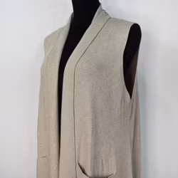 Finstickad Långväst Alexa BEIGE - Mix By Heart