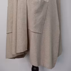 Finstickad Långväst Alexa BEIGE - Mix By Heart
