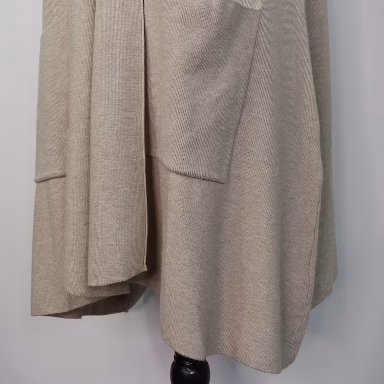 Finstickad Långväst Alexa BEIGE - Mix By Heart