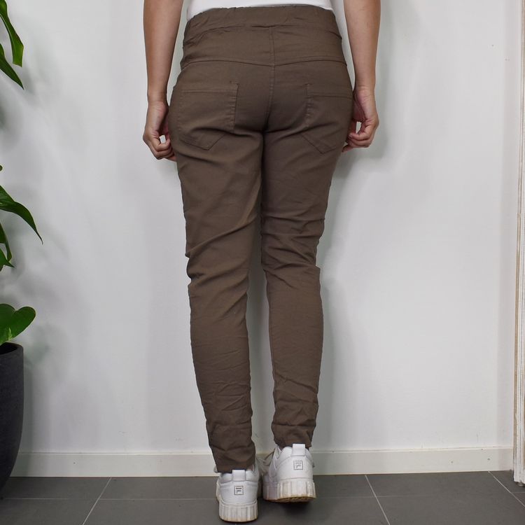 Stretchig Byxa MÖRK TAUPE