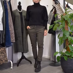 Stretchig Byxa MÖRK KAKI