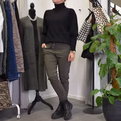 Stretchig Byxa MÖRK KAKI