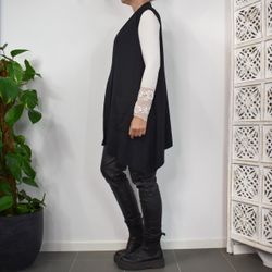 Finstickad Långväst Alexa SVART - Mix By Heart