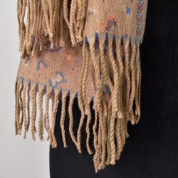 Halsduk med Fransar Mönstrad MULTI BEIGE