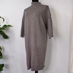Klänning Halvpolo TAUPE