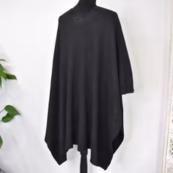 Poncho-sjal med Knapp SVART