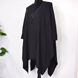 Poncho-sjal med Knapp SVART