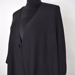 Poncho-sjal med Knapp SVART
