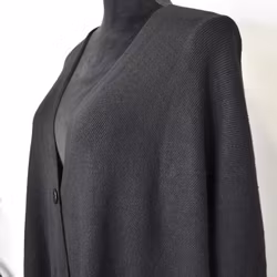 Poncho-sjal med Knapp SVART