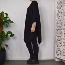 Poncho-sjal med Knapp SVART