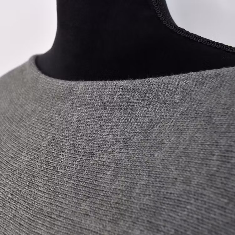 Finstickad tröja Volangärm KAKI