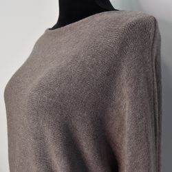 Finstickad tröja Volangärm TAUPE