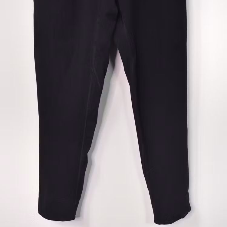 SECOND HAND Yogabyxa ECO Santosha SVART Storlek S - Santa Ni