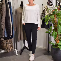 SECOND HAND Yogabyxa ECO Santosha SVART Storlek S - Santa Ni