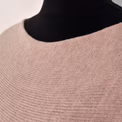 Finstickad tröja Volangärm ROSA