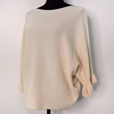 Finstickad tröja Volangärm ECRU