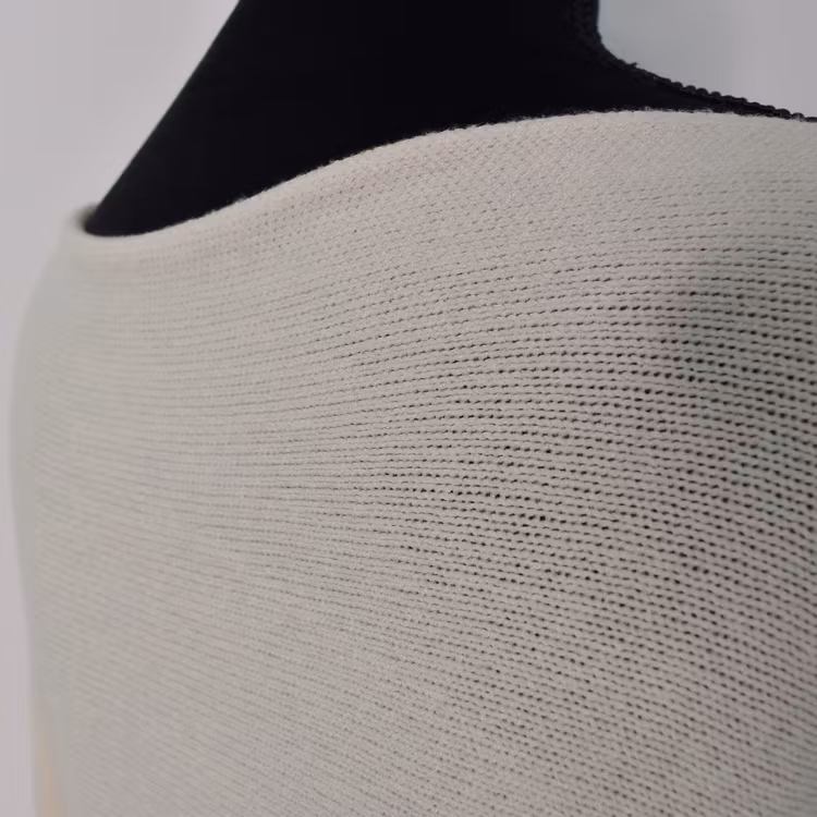 Finstickad tröja Volangärm ECRU