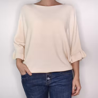 Finstickad tröja Volangärm ECRU