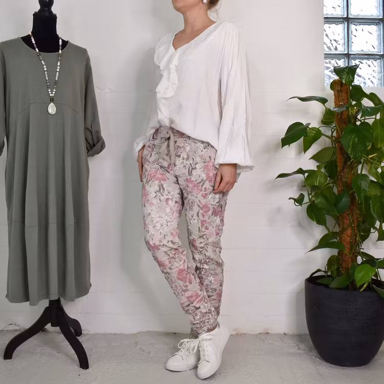 Stretchig Byxa Signe Blommig ROSA - Mix By Heart