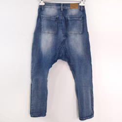 SECOND HAND Baggy Jeans BLÅ Storlek 34 - Place du Jour