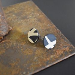 Örhänge Studs Stor SVART/BEIGE - SoMaBelle Design