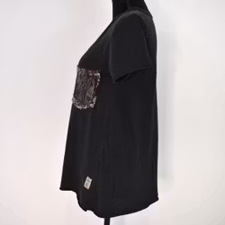 SECOND HAND T-shirt SVART S/M - Lo-ika