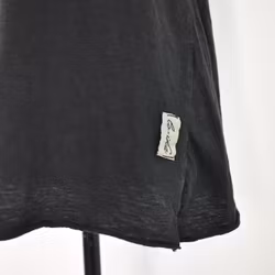 SECOND HAND T-shirt SVART S/M - Lo-ika