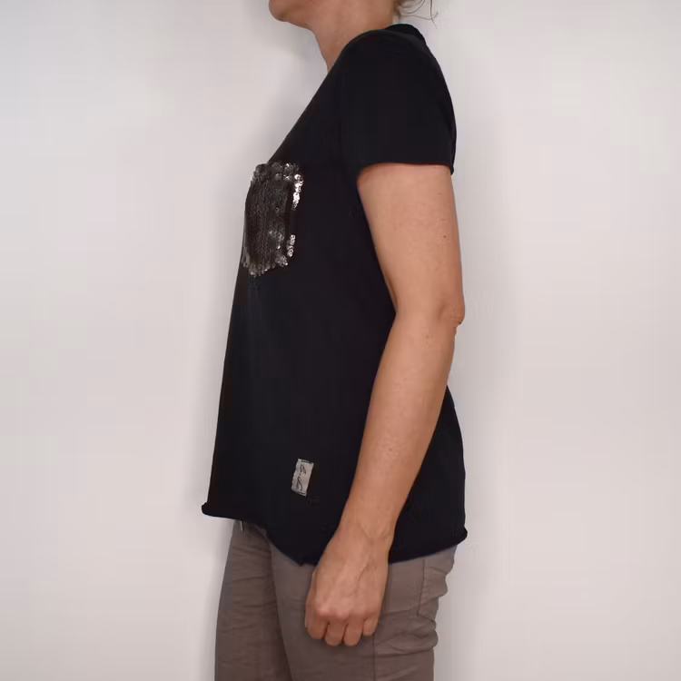 SECOND HAND T-shirt SVART S/M - Lo-ika