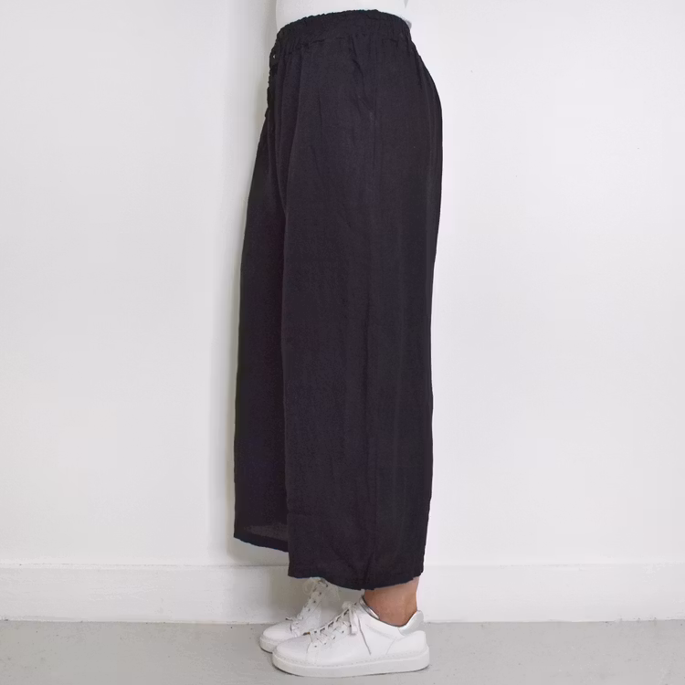 Coulettbyxa i linne Vivi SVART - Mix By Heart