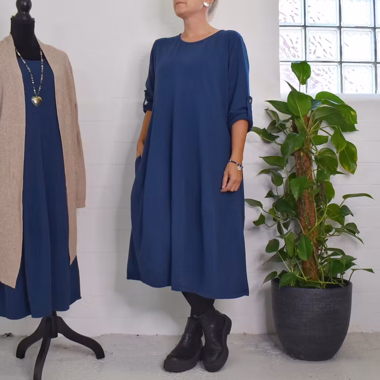 Sweatshirtklänning MÖRKBLÅ