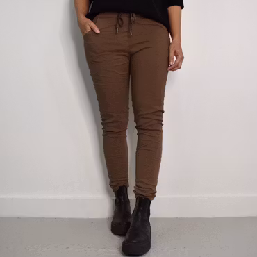 Stretchig Byxa Alva MÖRK TAUPE