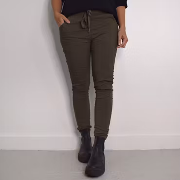 Stretchig Byxa Alva MÖRK KAKI