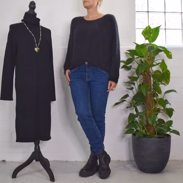 Stickad Tröja Anouk SVART - Marta du Chateau