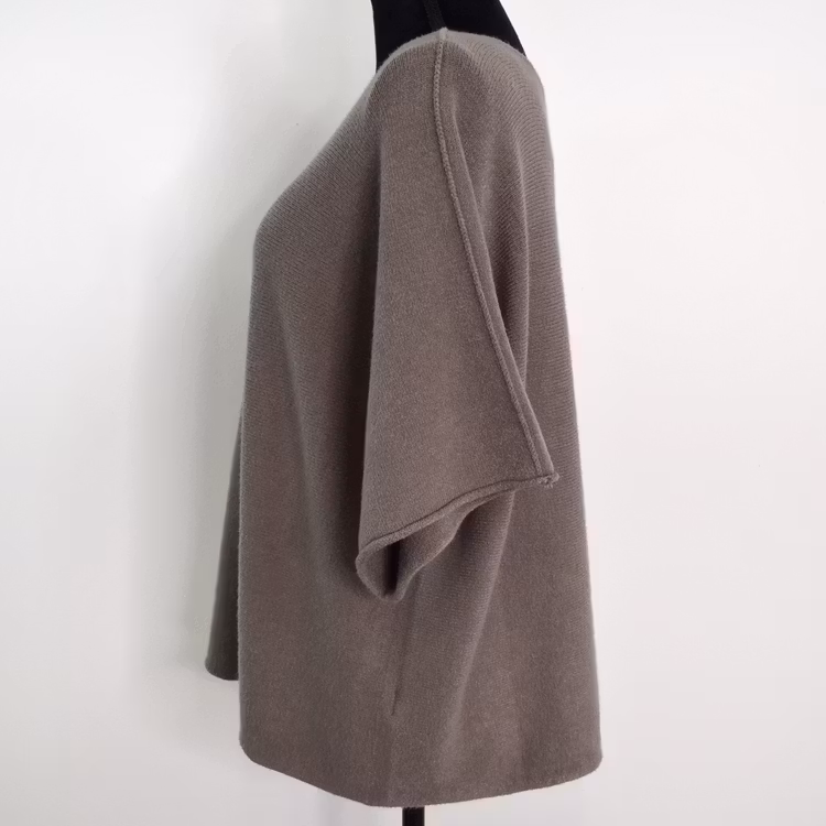 Finstickad Ponchotröja Sia NUGGAT - Marta du Chateau