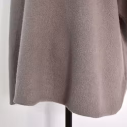 Finstickad Ponchotröja Sia NUGGAT - Marta du Chateau